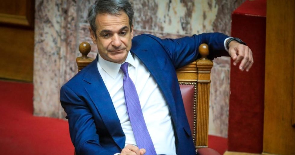 Τοξικός με περικεφαλαία